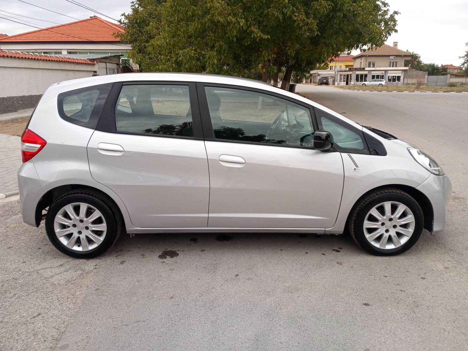 Honda Jazz 1.2 i-VTEC, снимка 8 - Автомобили и джипове - 55050711