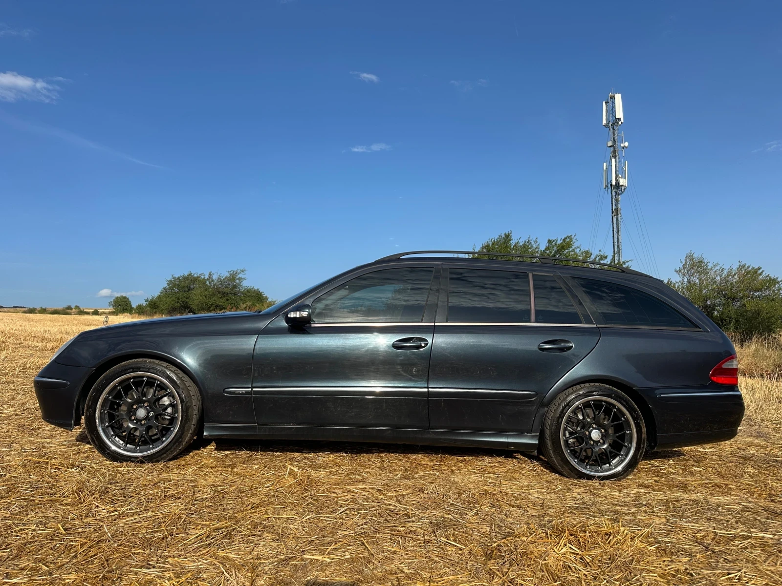 Mercedes-Benz E 220 Авангард, снимка 2 - Автомобили и джипове - 55877790