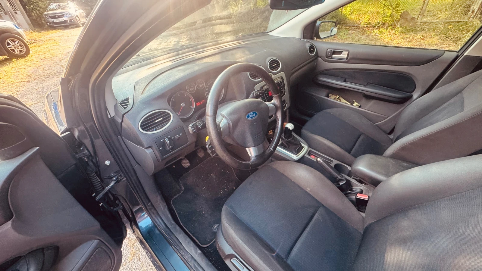 Ford Focus 1.6, снимка 6 - Автомобили и джипове - 55592914