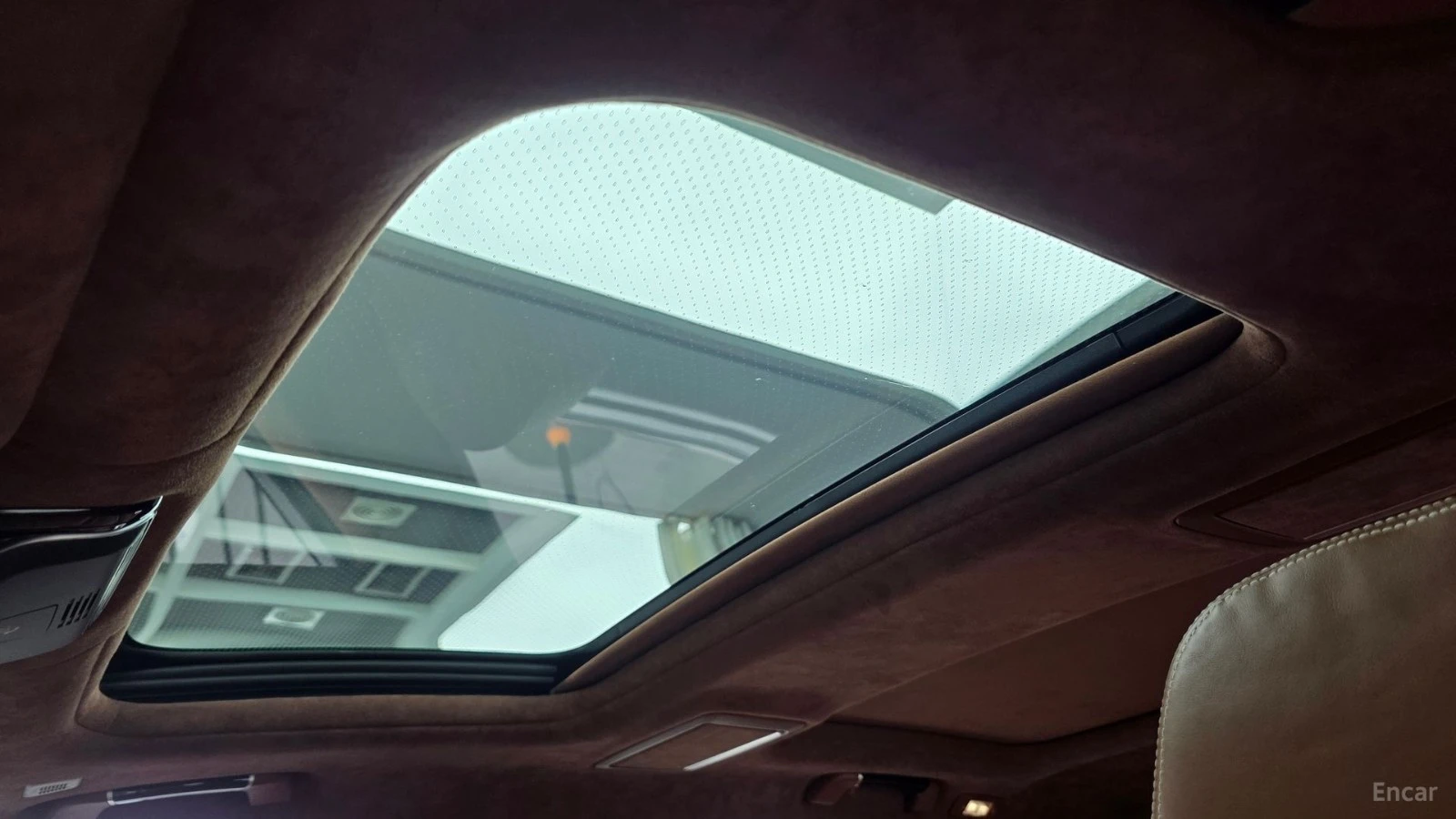 BMW 760 Li xDrive* V 12* 360* HUD* HARMAN* МАСАЖ* ОБДУХ, снимка 15 - Автомобили и джипове - 55646589