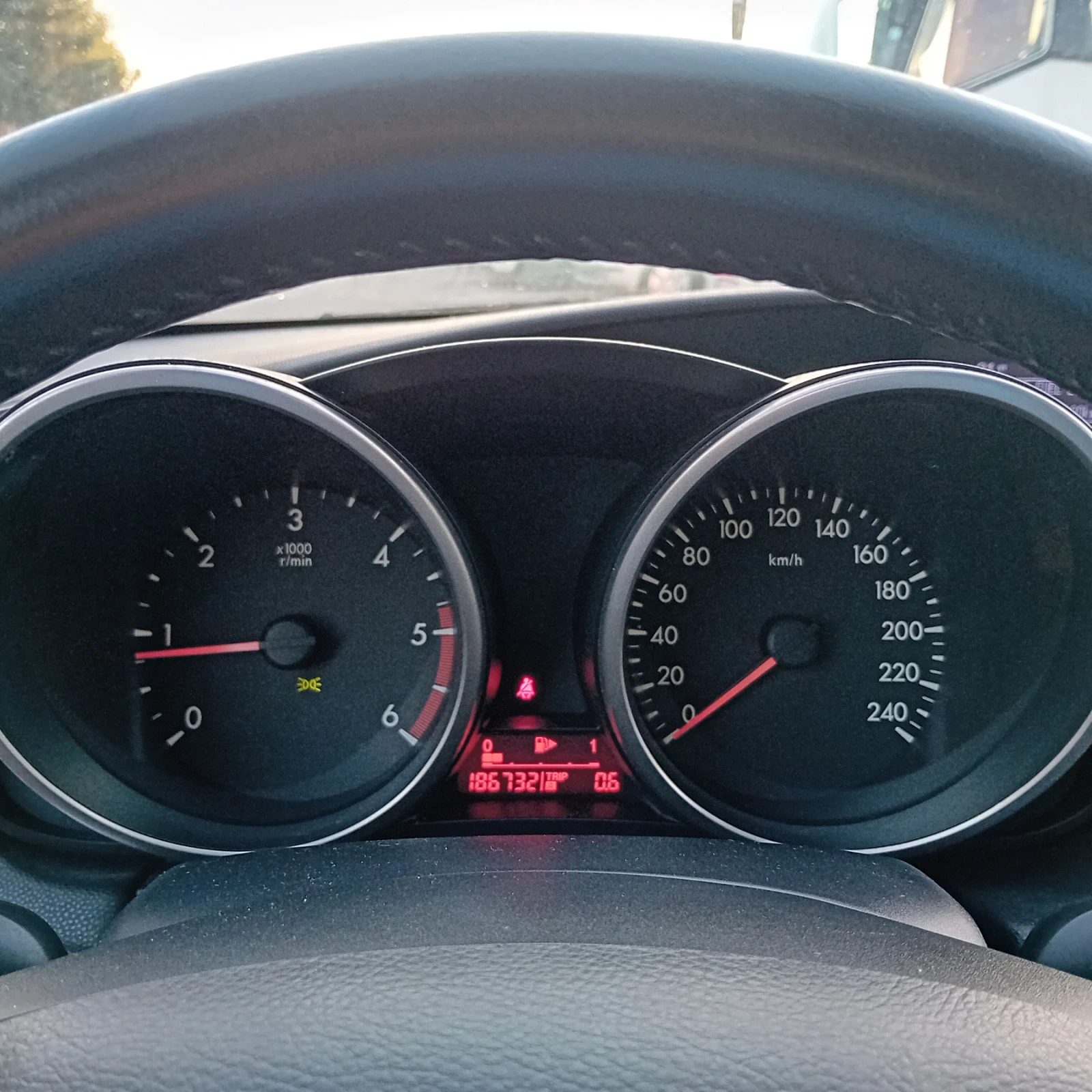 Mazda 3 1.6HDI 109k., снимка 12 - Автомобили и джипове - 55670076