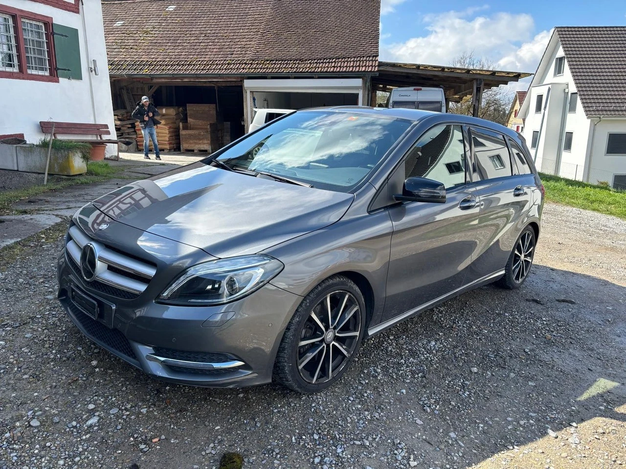 Mercedes-Benz B 220 2.0i AMG Line Swiss Aut 