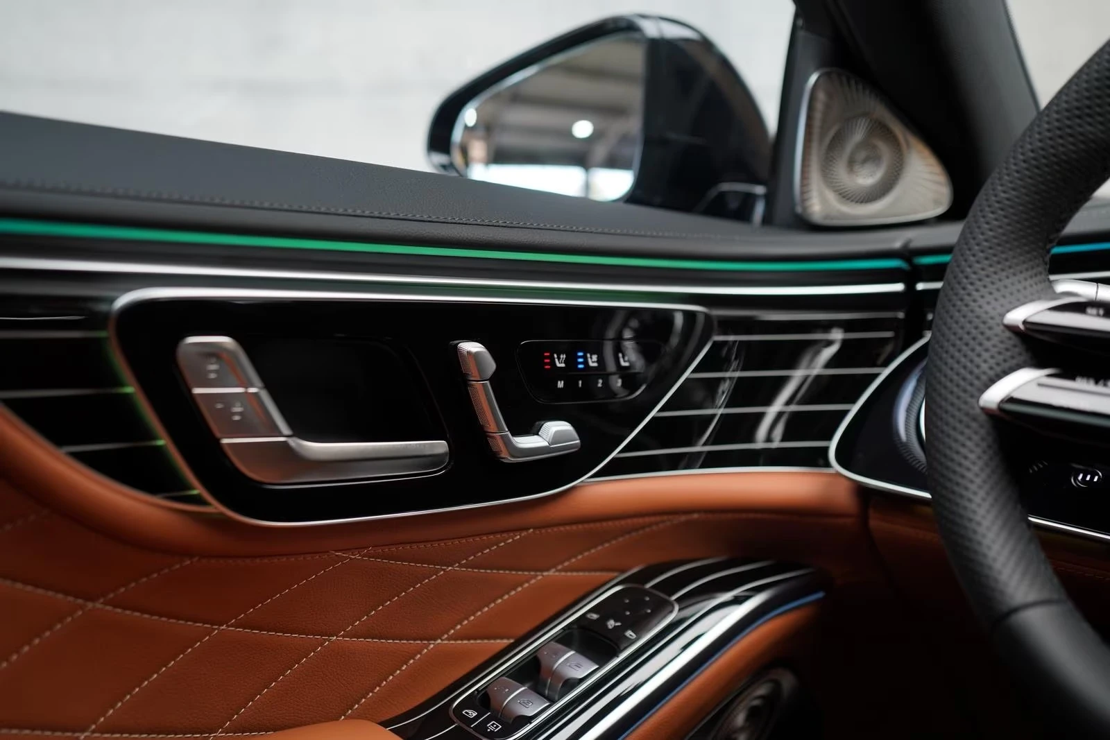 Mercedes-Benz S 500 4MATIC LONG AMG* NEW 2026* TV CHAUFFEUR NIGHT-PAKE, снимка 8 - Автомобили и джипове - 55837602
