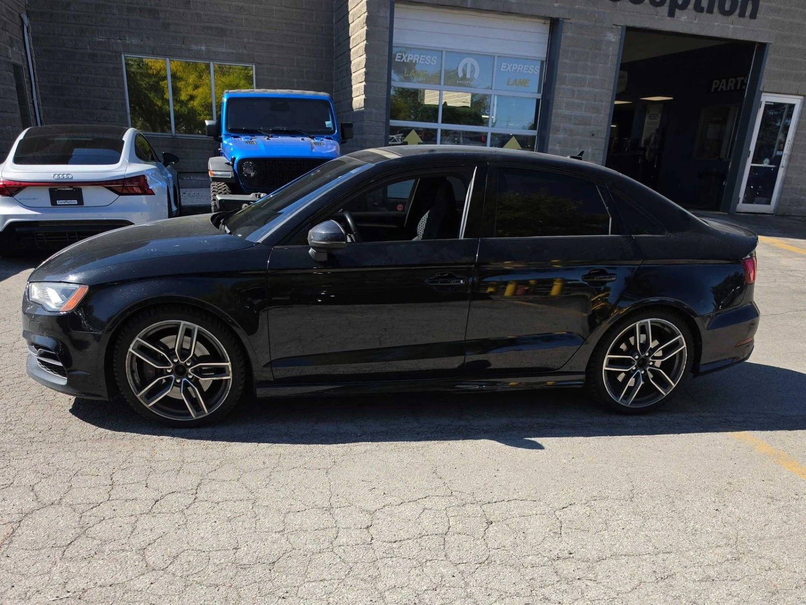 Audi S3 TECHNIK Цена до България & АвтоКредит, снимка 3 - Автомобили и джипове - 56219221