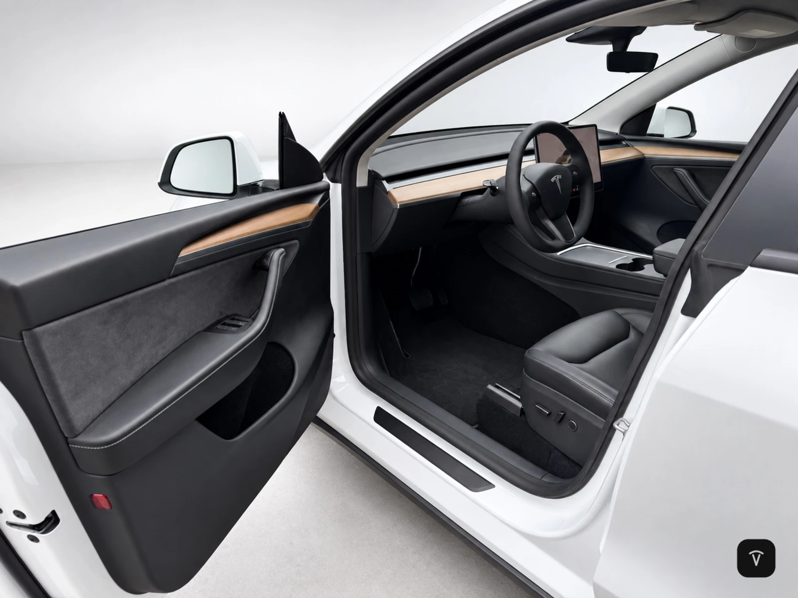 Tesla Model Y Long Range AWD, снимка 9 - Автомобили и джипове - 56223211