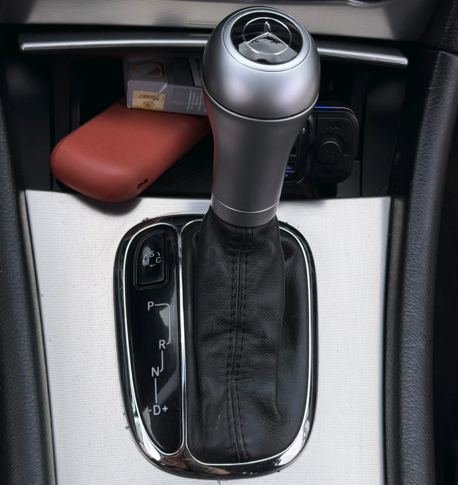 Mercedes-Benz C 220, снимка 4 - Автомобили и джипове - 56451981