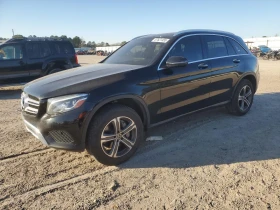  Mercedes-Benz GLC 30...