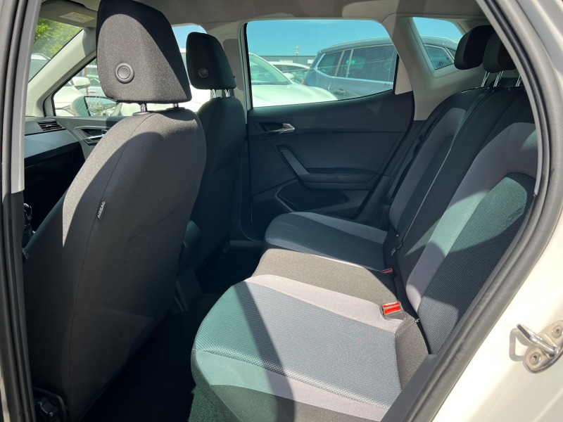 Seat Arona 1.6 TDI DISTRONIC NAVI, снимка 11 - Автомобили и джипове - 45900722