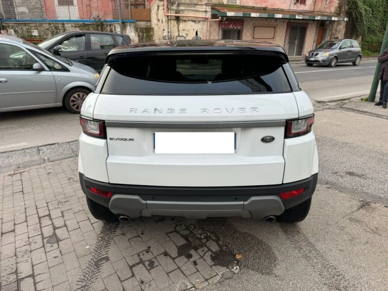 Land Rover Range Rover Evoque 2.0D, снимка 3 - Автомобили и джипове - 47563489