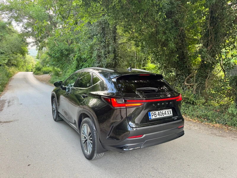 Lexus NX 350h, снимка 4 - Автомобили и джипове - 52530421