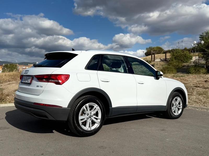 Audi Q3 35TDI* DIGITAL* DISTRONIC*  ЛИЗИНГ 100% Одобрение, снимка 5 - Автомобили и джипове - 52144335