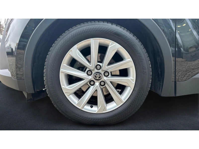 Toyota C-HR Месечна вноска от 320  , снимка 16 - Автомобили и джипове - 53154727