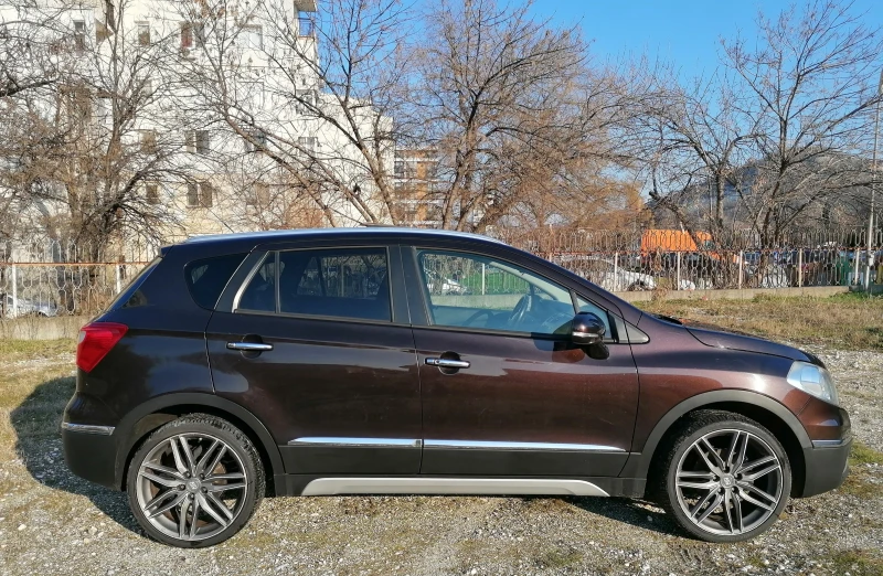 Suzuki SX4 S-Cross Панорамa Навигация Камера KEYLESS-Go1.6i, снимка 11 - Автомобили и джипове - 53366993