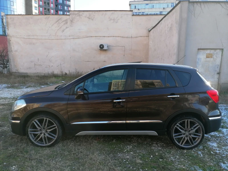 Suzuki SX4 S-Cross Панорамa Навигация Камера KEYLESS-Go1.6i, снимка 3 - Автомобили и джипове - 53366993