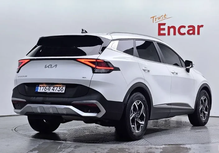 Kia Sportage 2.0 CRDi 4WD - изображение 2