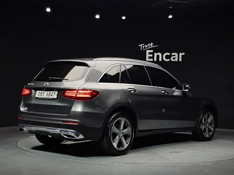 Mercedes-Benz GLC 4MATIC - САМО 30% АВАНС, снимка 2 - Автомобили и джипове - 56005616