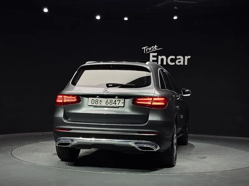 Mercedes-Benz GLC 4MATIC - САМО 30% АВАНС, снимка 4 - Автомобили и джипове - 56005616