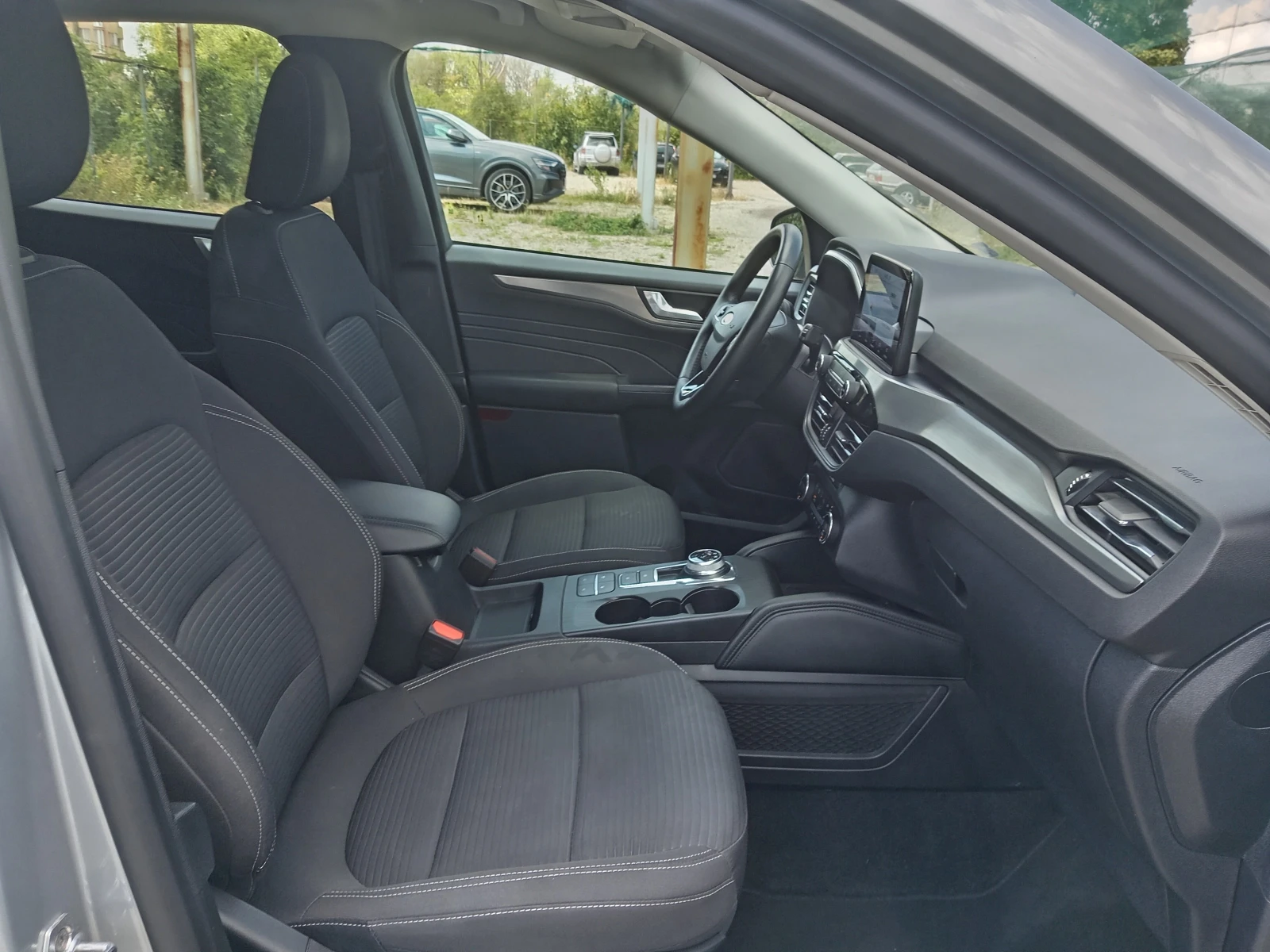 Ford Kuga 2.0D 4x4 Auto - изображение 10