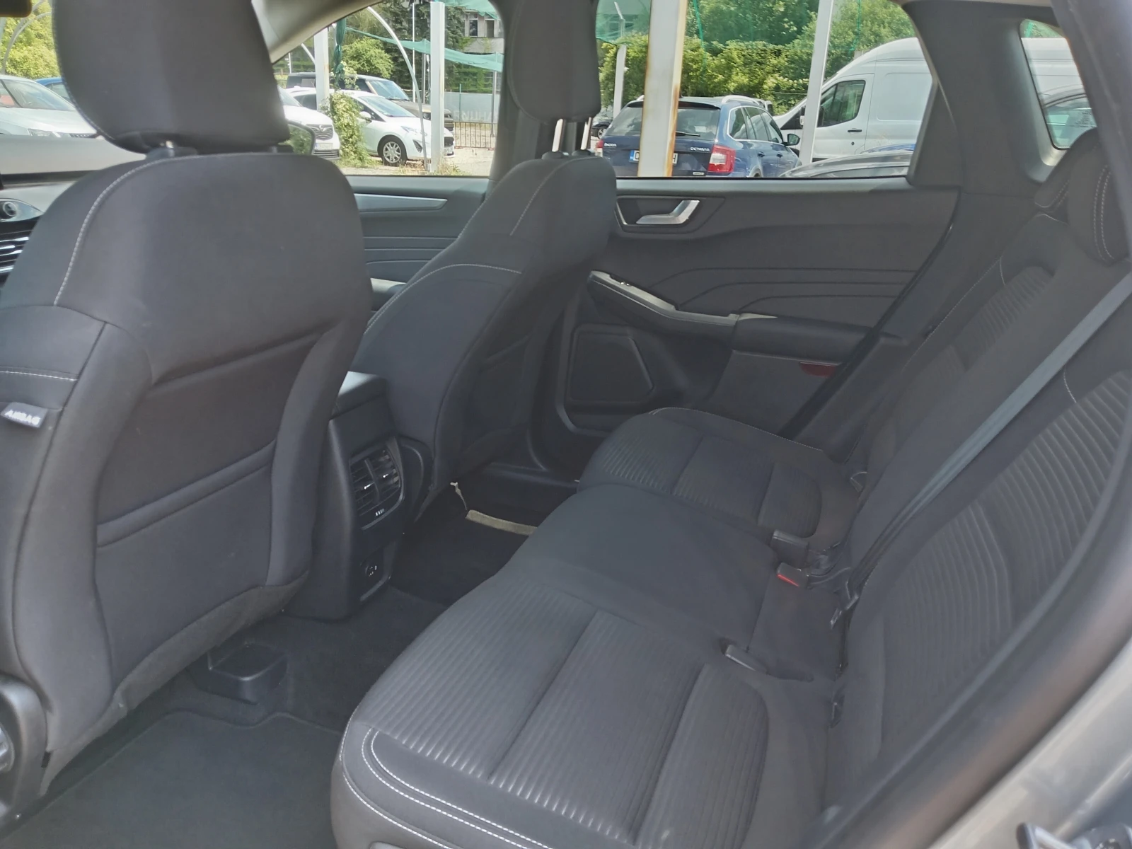 Ford Kuga 2.0D 4x4 Auto - изображение 8