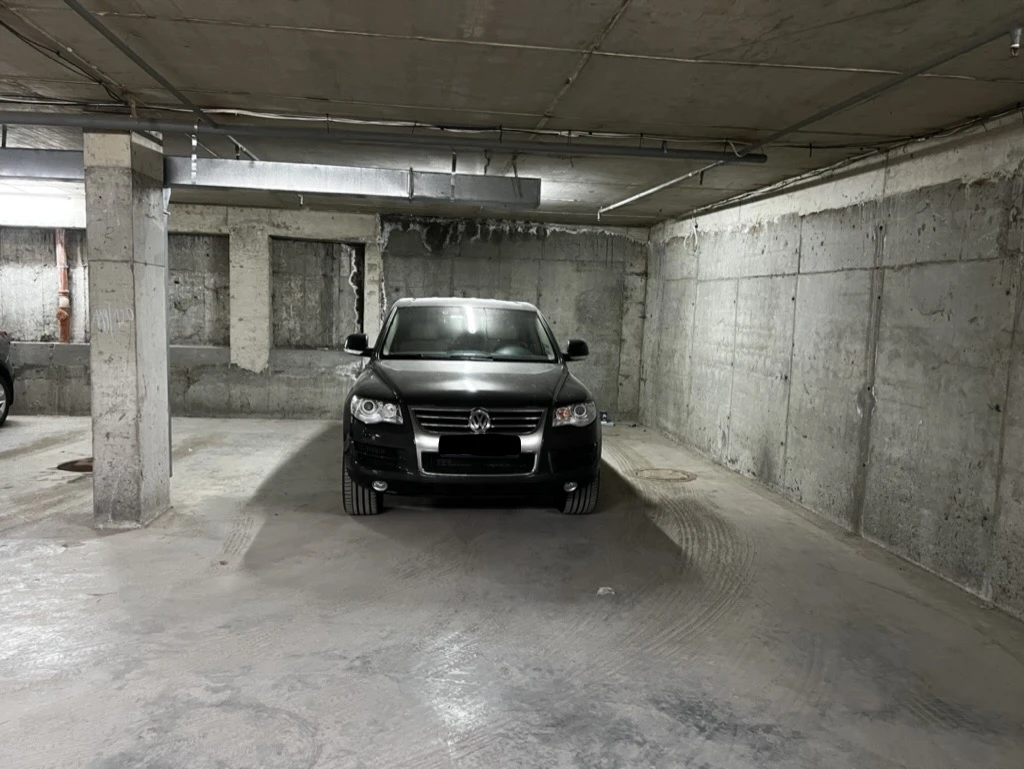 VW Touareg, снимка 6 - Автомобили и джипове - 53742984