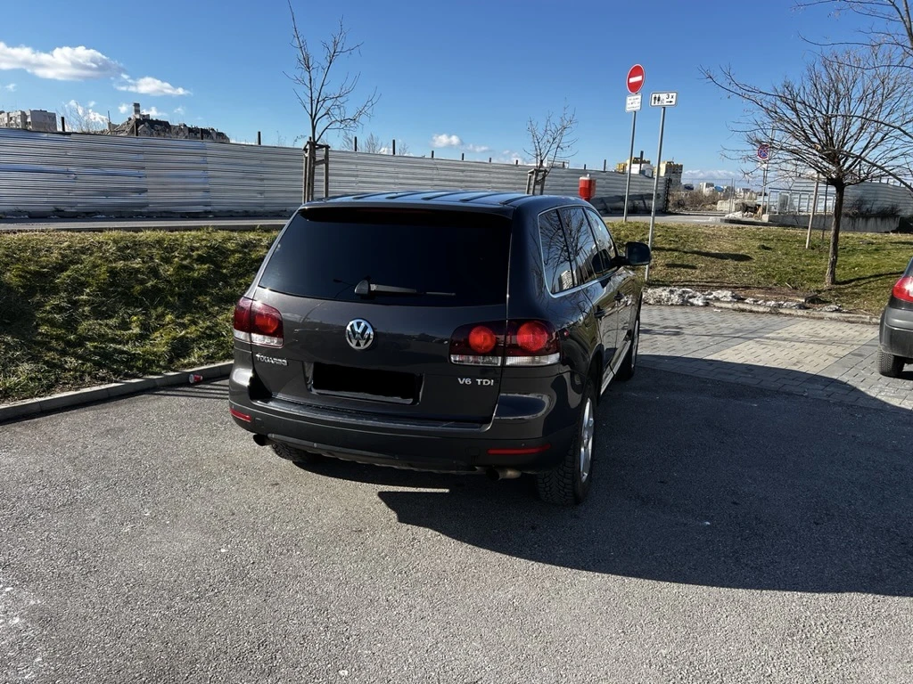 VW Touareg, снимка 17 - Автомобили и джипове - 53742984