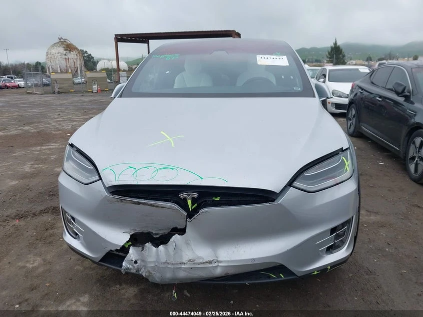 Tesla Model X ELECTRIC All Wheel Drive, снимка 12 - Автомобили и джипове - 53829138