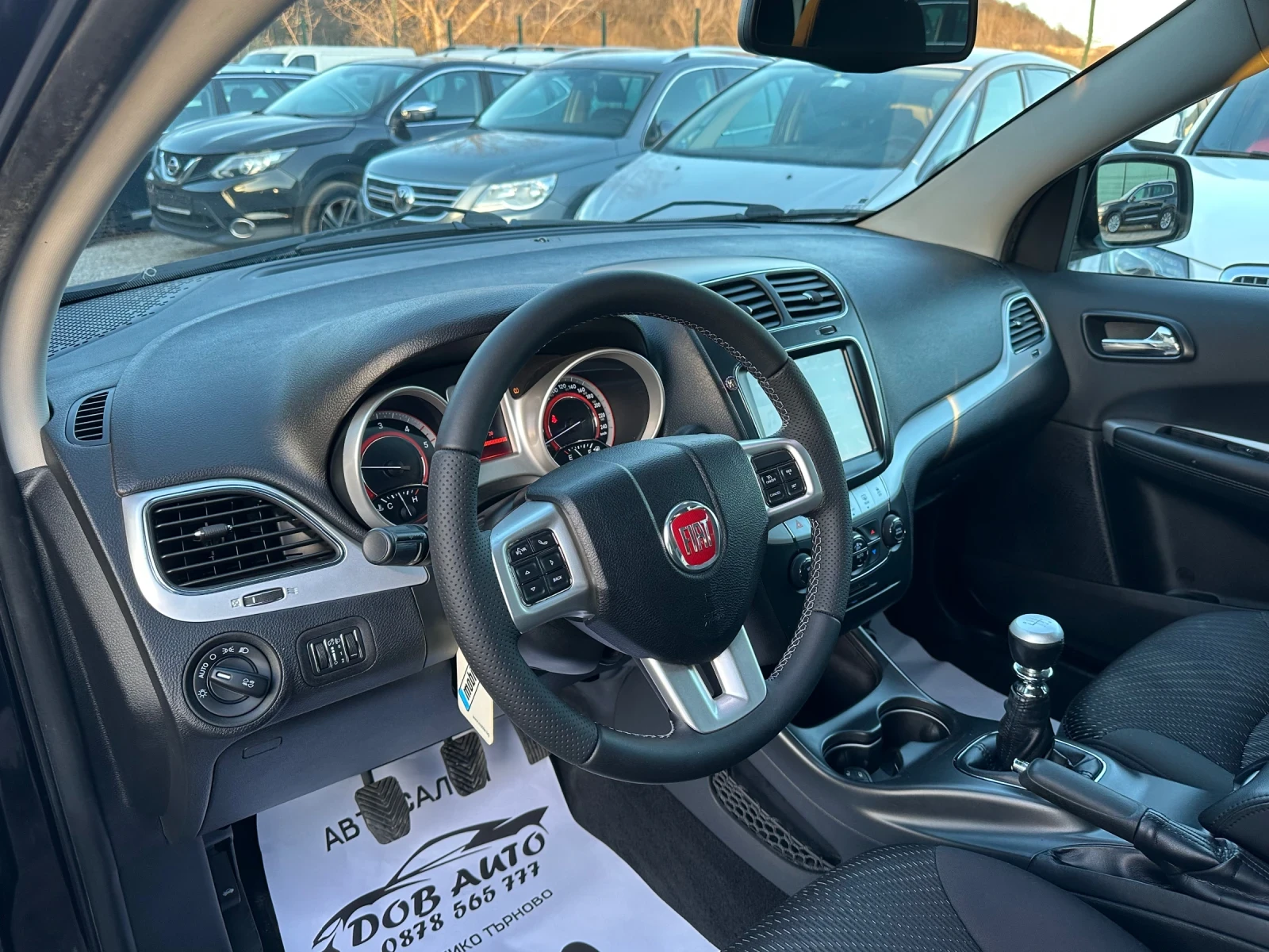 Fiat Freemont 2.0MJT-LOUNGE-7 МЕСТЕН, снимка 9 - Автомобили и джипове - 53835872