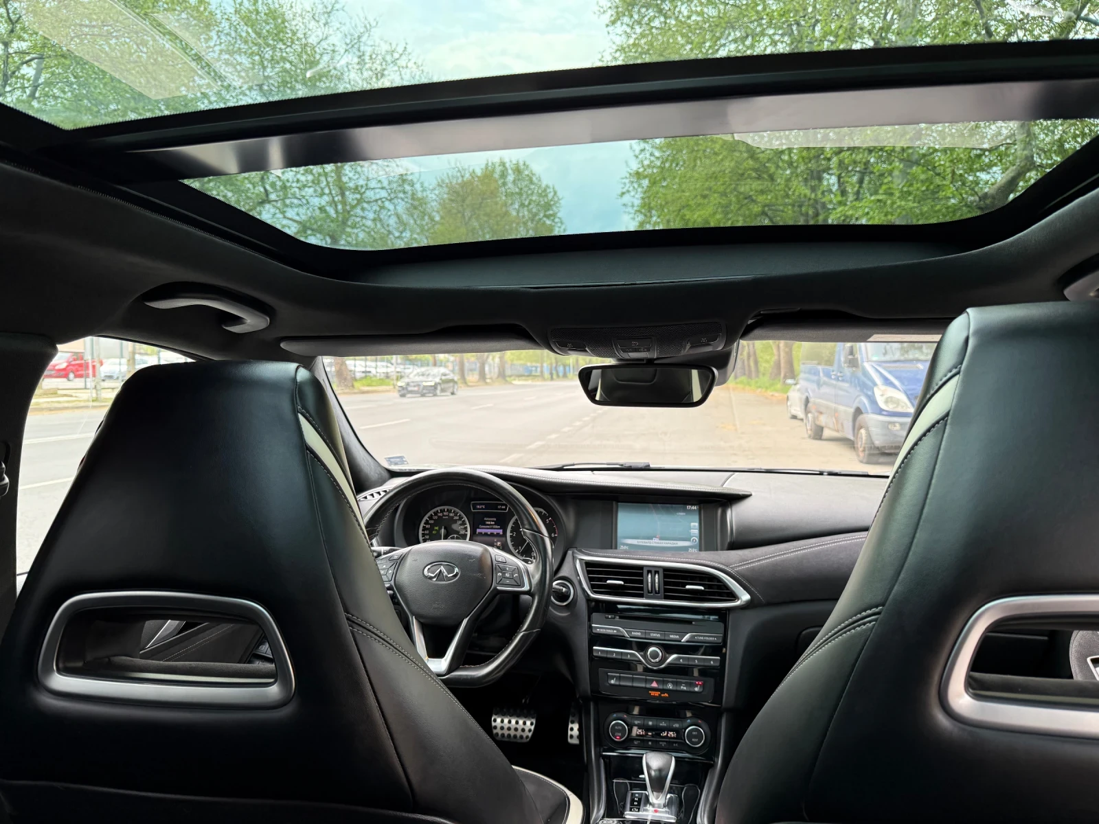 Infiniti Q30 Q30S* AWD* �������* ���������* �������* TOP | Mobile.bg � ����������� 13