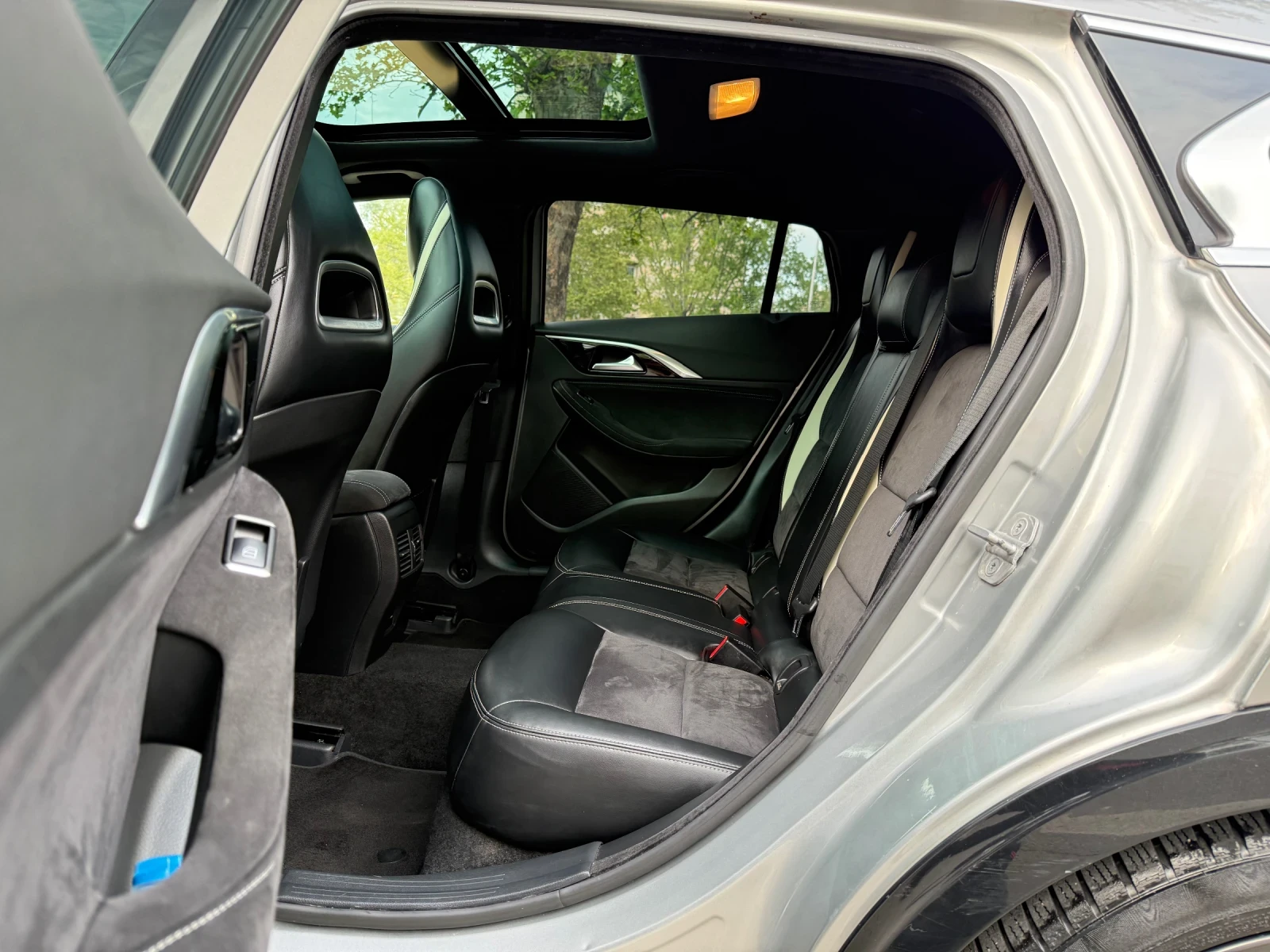 Infiniti Q30 Q30S* AWD* �������* ���������* �������* TOP | Mobile.bg � ����������� 10