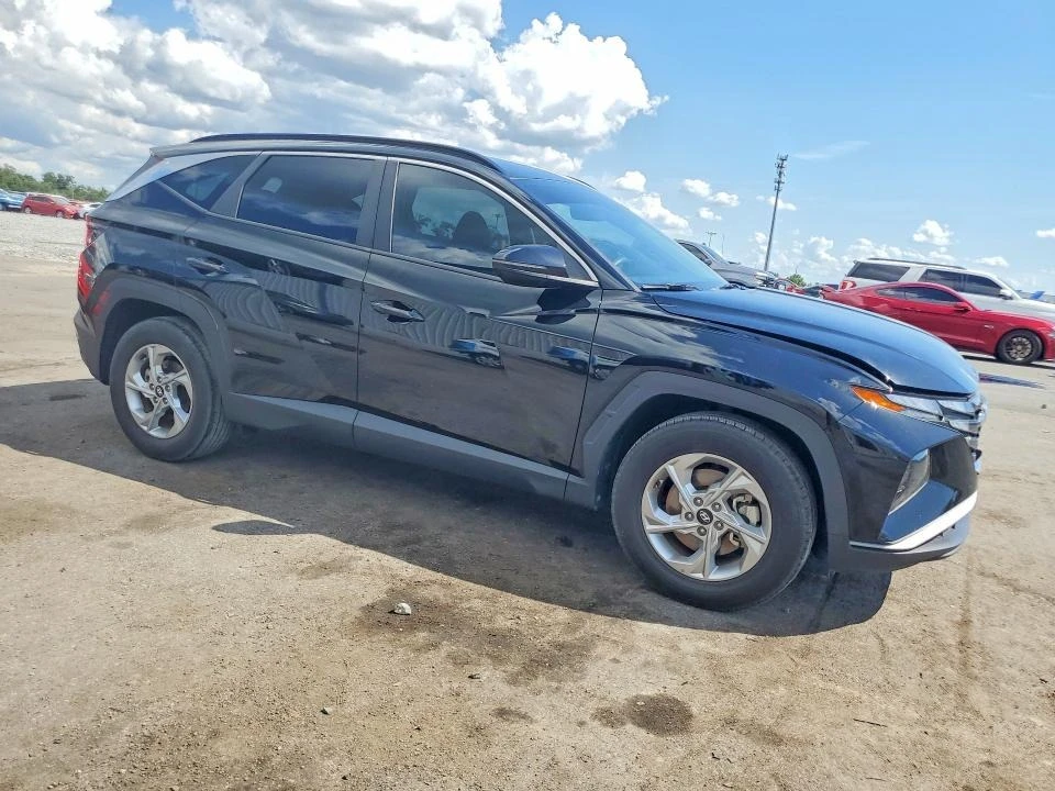 Hyundai Tucson, снимка 4 - Автомобили и джипове - 54707728
