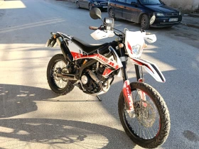 Rieju Mrt 125 pro, снимка 1