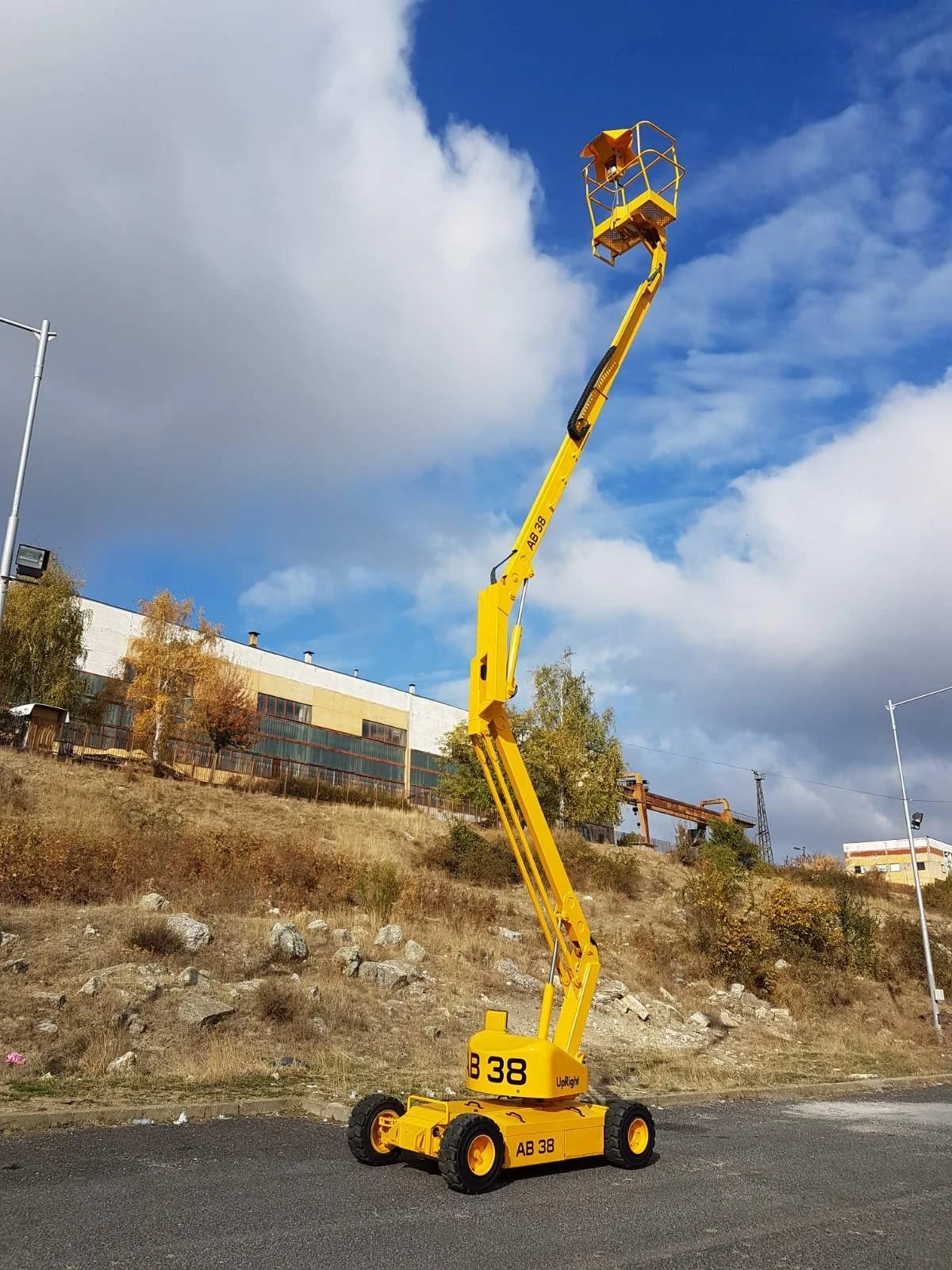 Автовишка Друга марка UpRight AB38, снимка 9 - Индустриална техника - 53935994