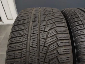 Гуми Зимни 235/40R18, снимка 1 - Гуми и джанти - 43724835