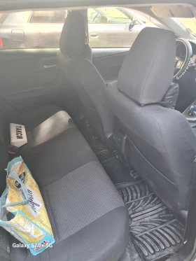 Toyota Auris 1.8 газ, хибрид, снимка 8