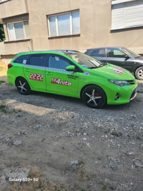 Toyota Auris 1.8 газ, хибрид, снимка 2