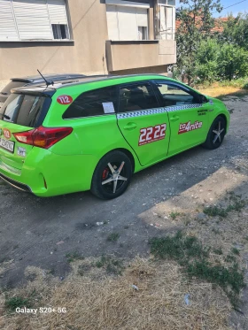 Toyota Auris 1.8 газ, хибрид, снимка 5