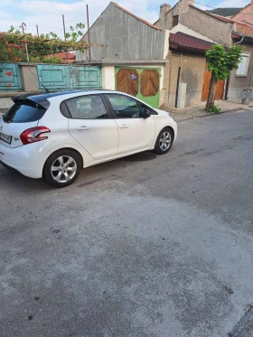 Peugeot 208 1.4, снимка 11