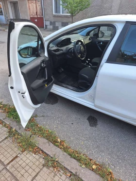 Peugeot 208 1.4, снимка 10
