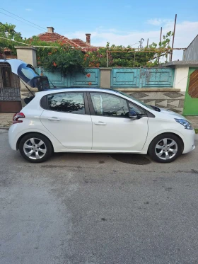 Peugeot 208 1.4, снимка 1