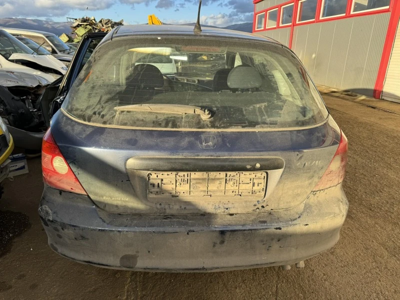 Honda Civic 1.7, снимка 4 - Автомобили и джипове - 43981318