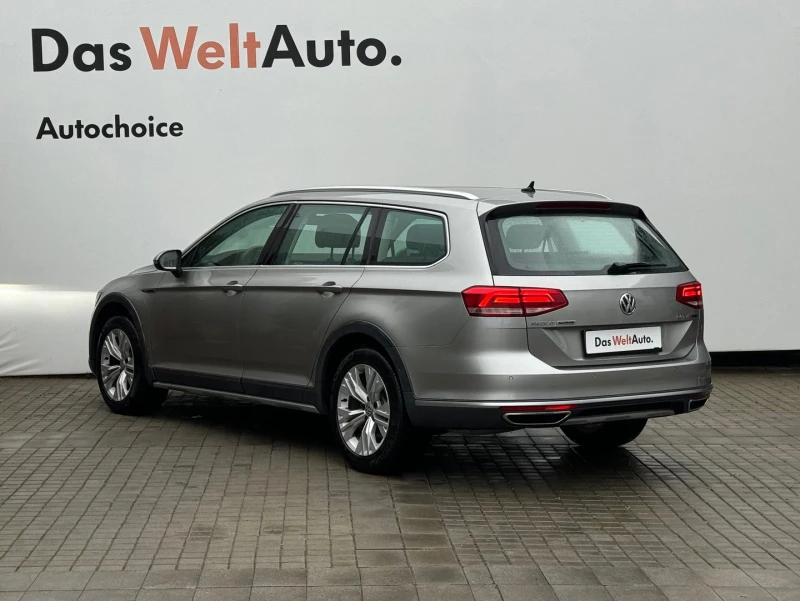 VW Passat 2.0TDI BMT 4MOTION, снимка 3 - Автомобили и джипове - 46914304