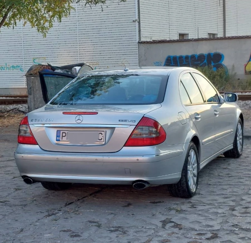 Mercedes-Benz E 320 CDI EVO, снимка 2 - Автомобили и джипове - 47739591