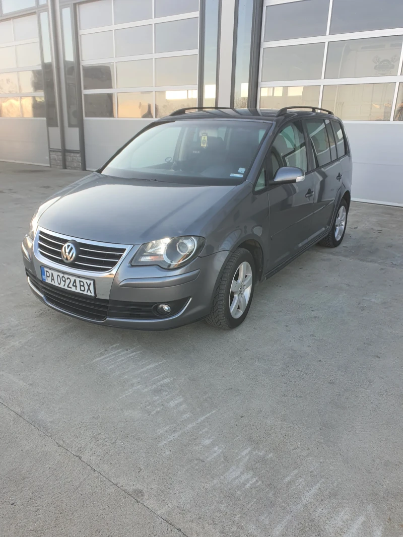 VW Touran, снимка 2 - Автомобили и джипове - 48555171