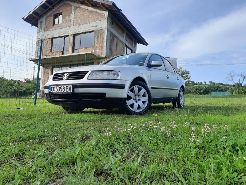 VW Passat 1.9 TDI  6 скорости, снимка 9 - Автомобили и джипове - 48604964