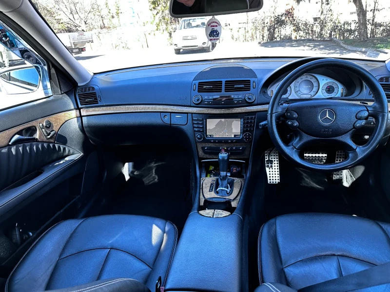 Mercedes-Benz E 320 7g-tronic, снимка 11 - Автомобили и джипове - 49387762