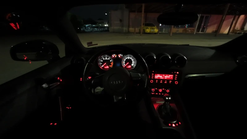 Audi Tt 2.0 TFSI S-Line, снимка 6 - Автомобили и джипове - 52182396