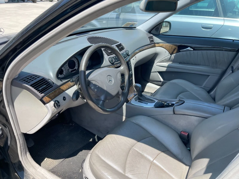 Mercedes-Benz E 270 diesel, снимка 5 - Автомобили и джипове - 50696985