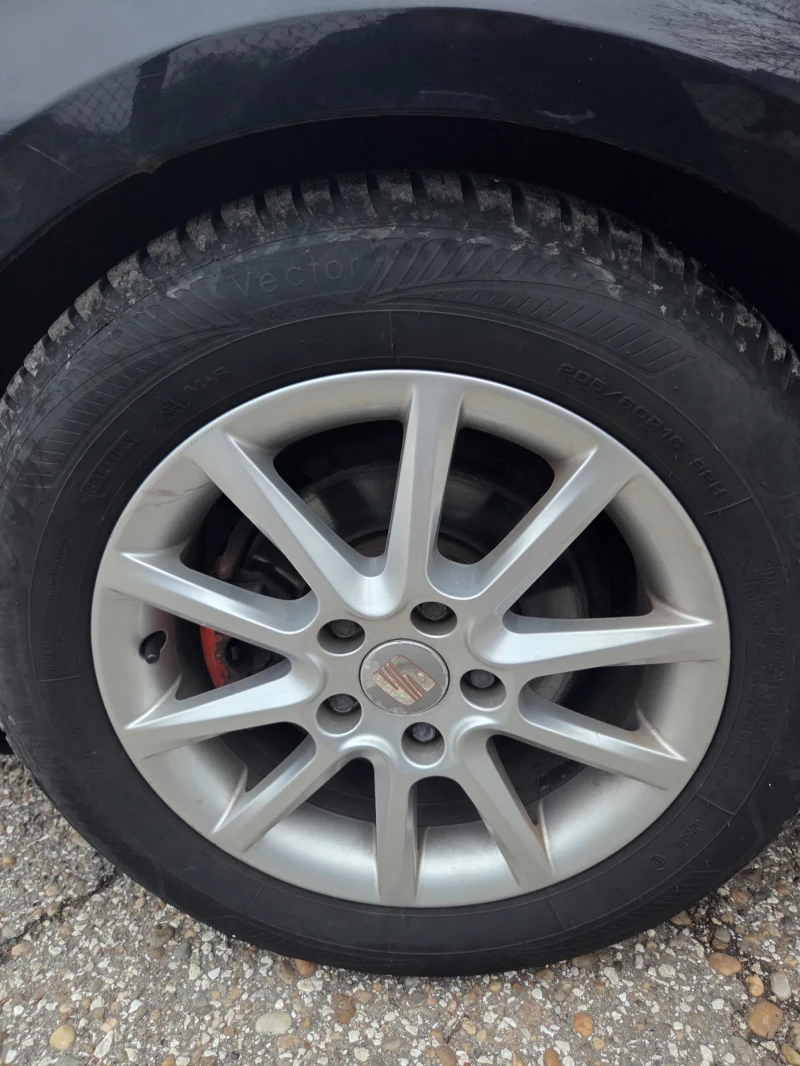 Seat Leon, снимка 2 - Автомобили и джипове - 52630103