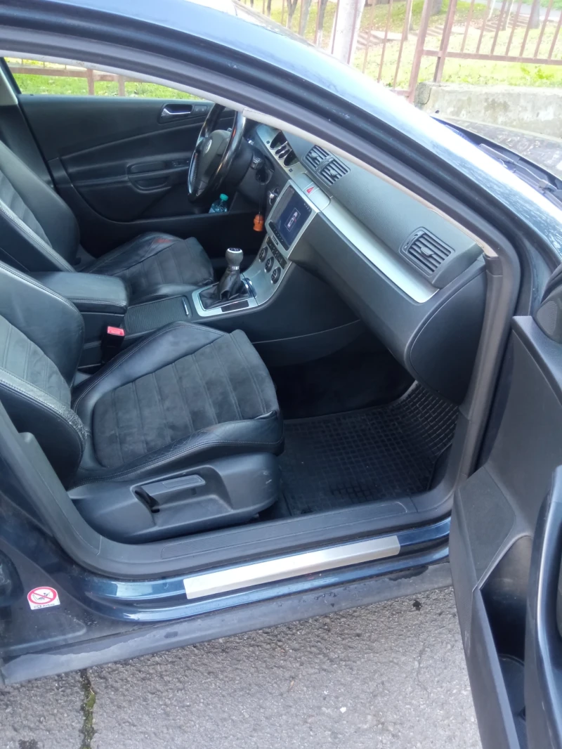 VW Passat Б6 1.9 105кс, снимка 12 - Автомобили и джипове - 52772172