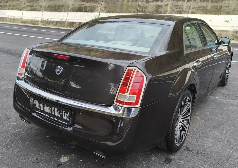 Lancia Thema 3.0 , снимка 9 - Автомобили и джипове - 52828148